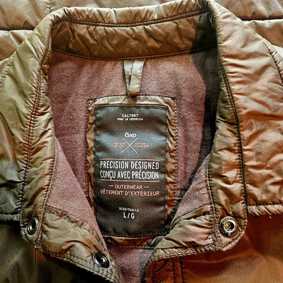 GAP Outdoor Edition Insulated Quilted Performance Jacket (NWOT) - Picture 5 of 7